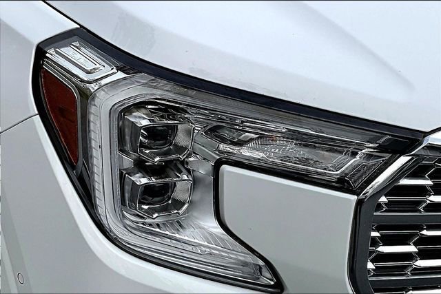 Certified 2024 GMC Terrain Denali w/ Denali Premium Package image 30