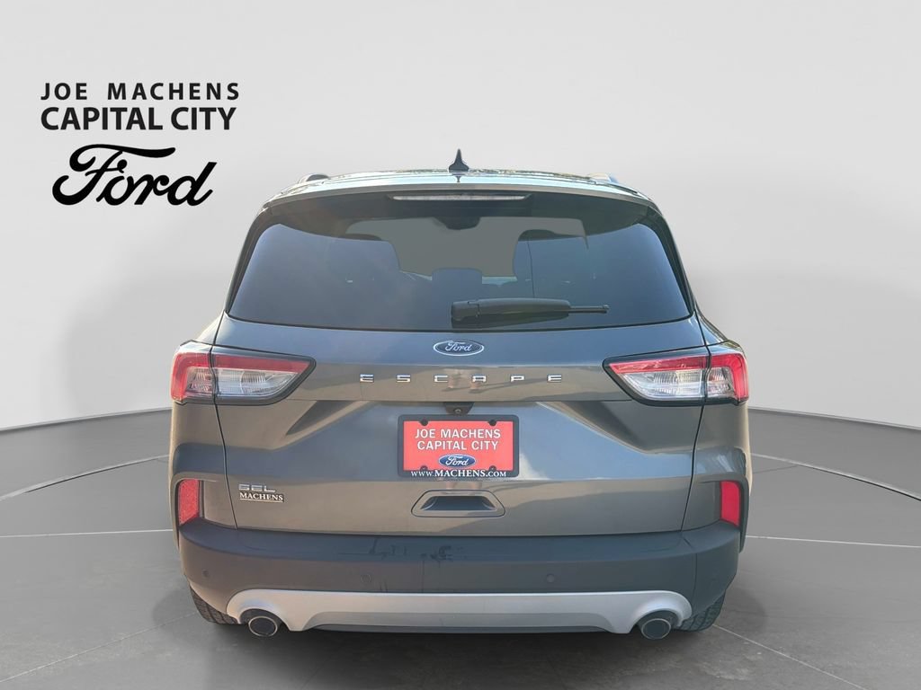 Used 2022 Ford Escape SEL w/ Technology Package FWD image 6