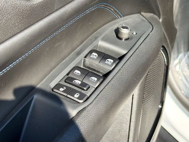 New 2026 Jeep Compass Latitude AWD/4WD image 17