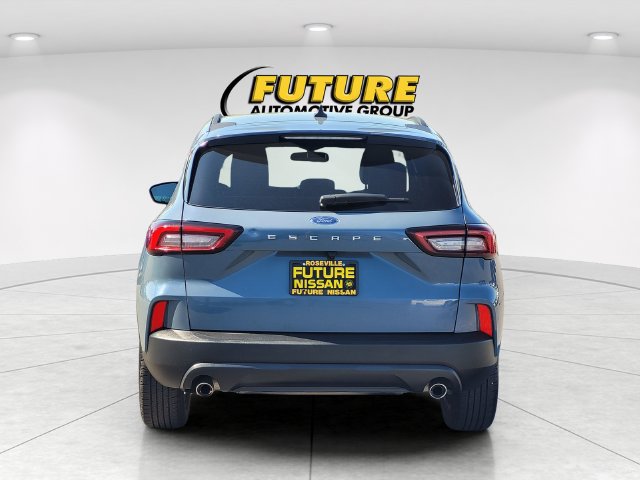 Used 2025 Ford Escape ST-Line FWD image 8