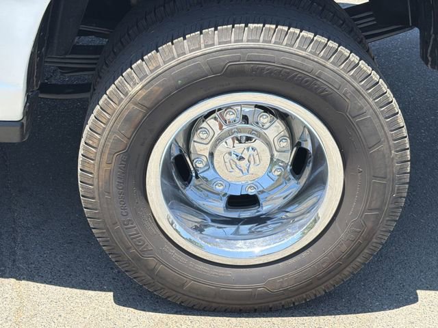 Used 2024 RAM 3500 Tradesman w/ Chrome Appearance Group AWD/4WD image 8
