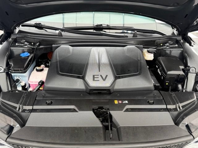 Used 2024 Kia EV6 Wind w/ Wind Technology Package AWD/4WD image 9