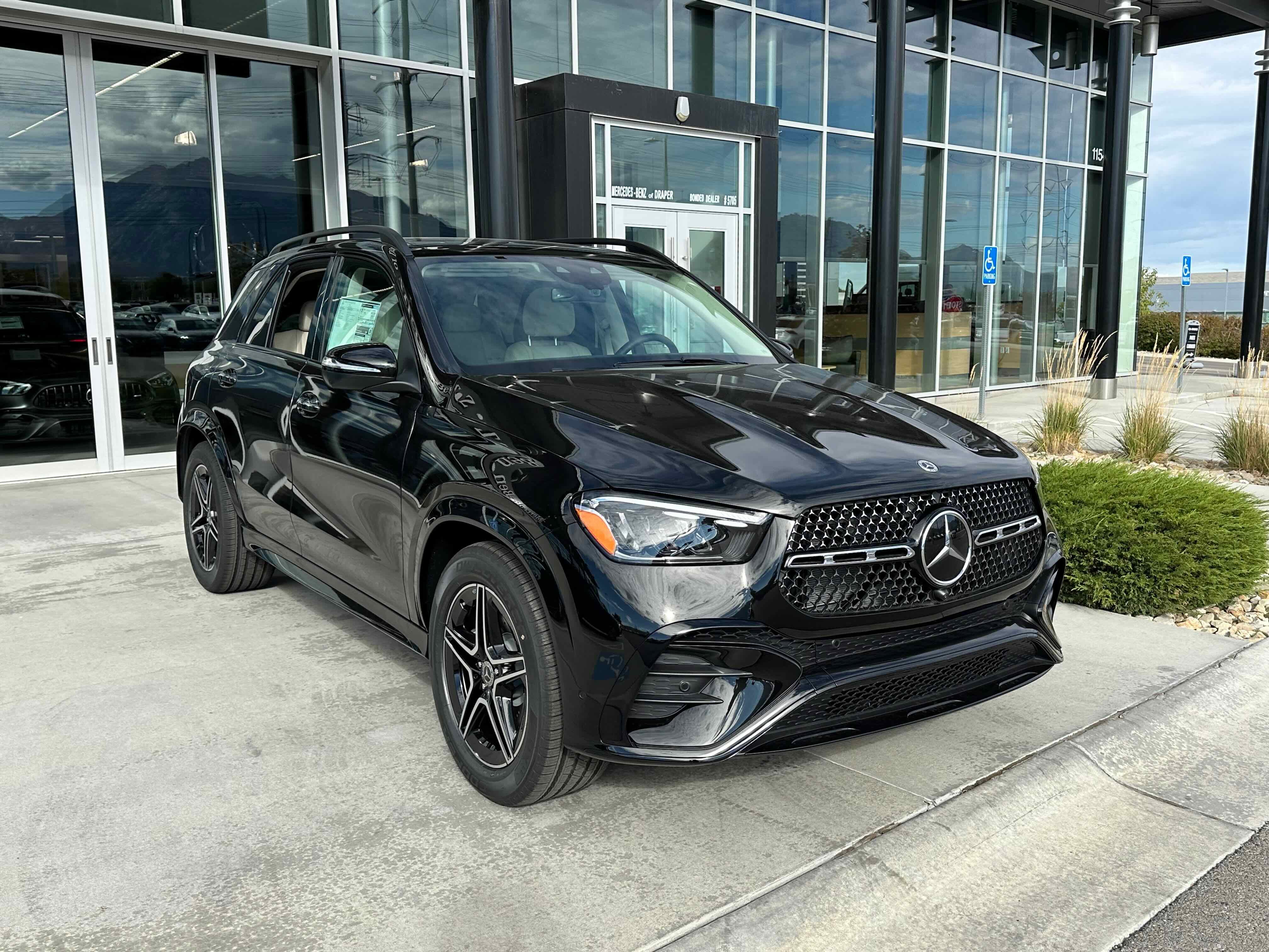 New 2026 Mercedes-Benz GLE 450 4MATIC image 3