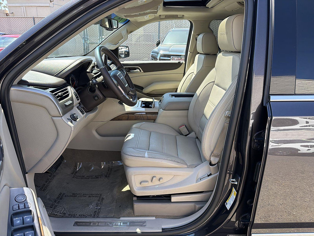 Used 2018 GMC Yukon XL Denali w/ Open Road Package RWD image 19