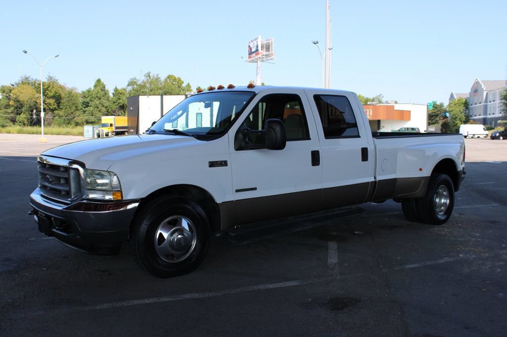 Used 2003 Ford F350 Lariat RWD image 1
