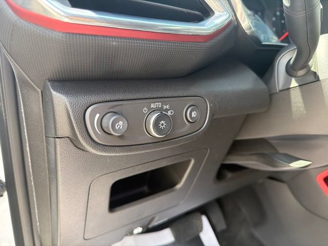 Used 2023 Chevrolet TrailBlazer RS w/ Convenience Package FWD image 15