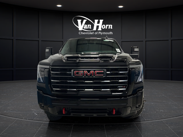Used 2026 GMC Sierra 2500 AT4 AWD/4WD image 2