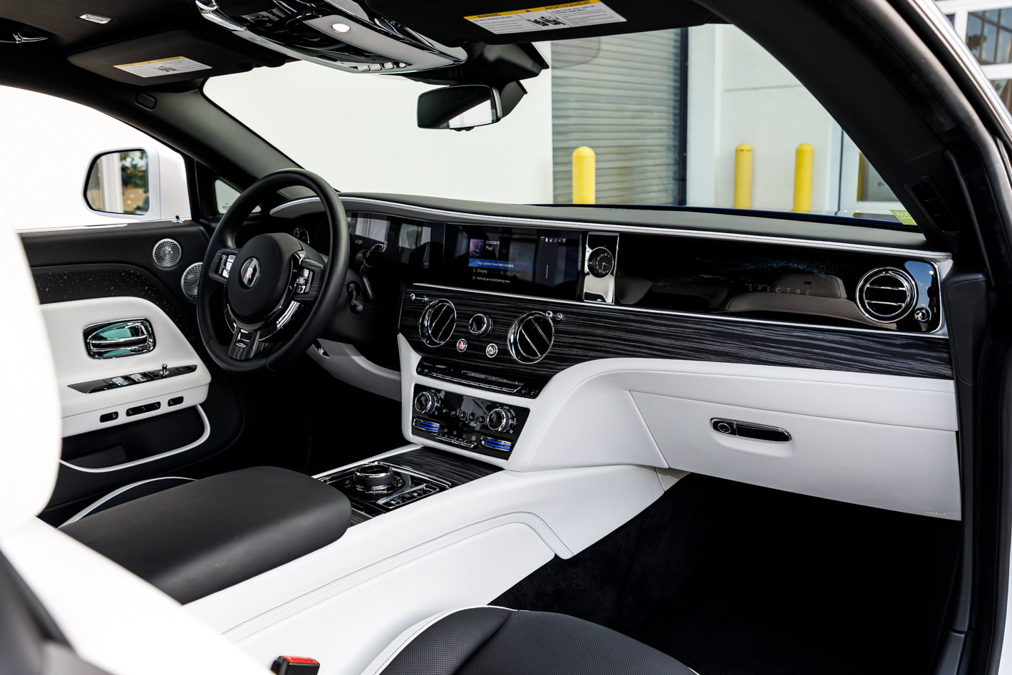 Used 2024 Rolls-Royce Spectre w/ Spectre Launch Package AWD/4WD image 43