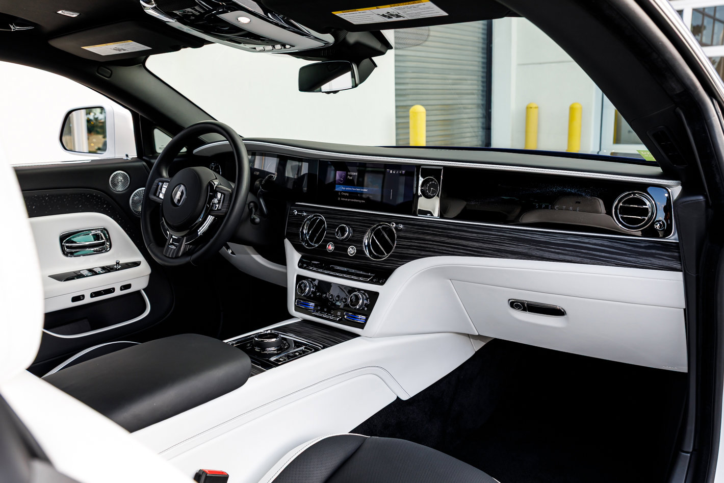 Used 2024 Rolls-Royce Spectre w/ Spectre Launch Package image 43