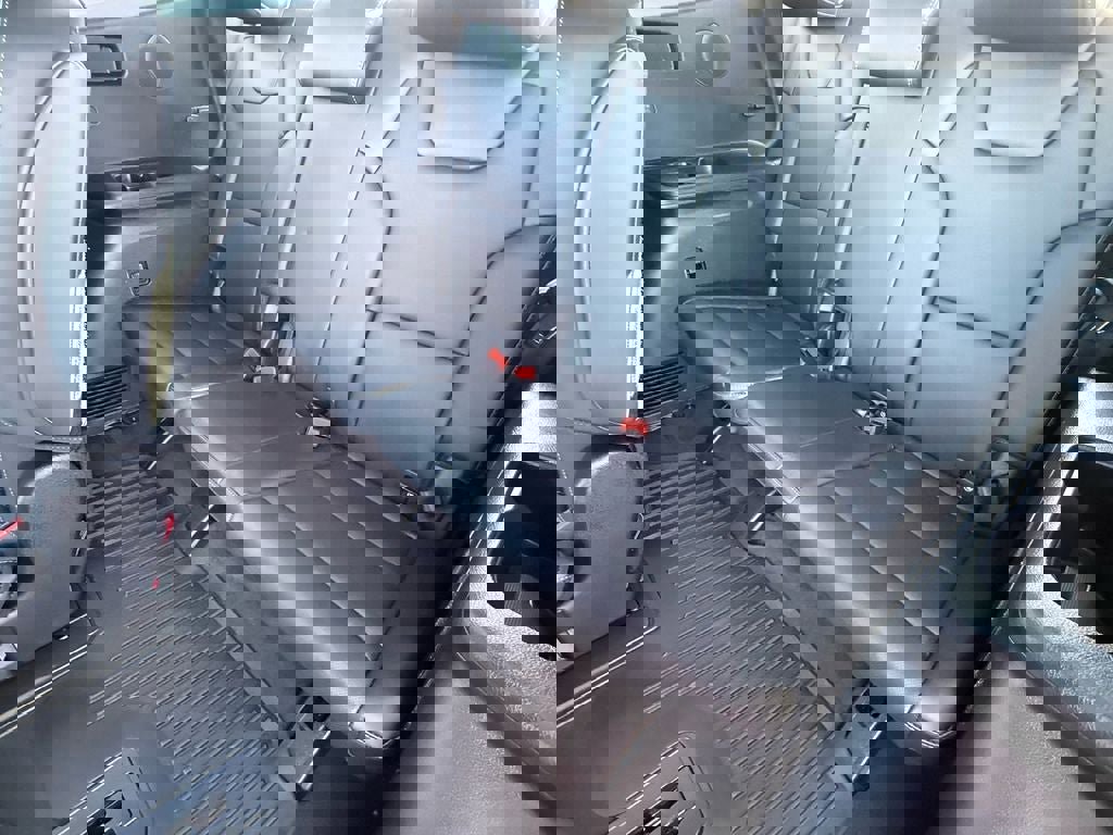 Used 2025 Kia Telluride SX Prestige X-Line image 13