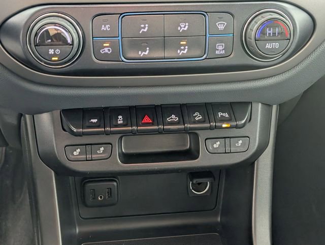 Used 2020 Chevrolet Colorado Z71 image 22