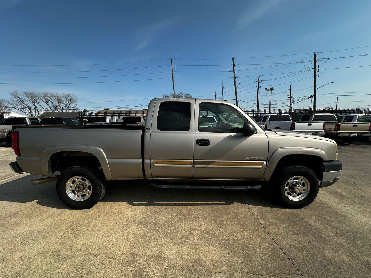 Used 2003 Chevrolet Silverado 2500 LS RWD image 8