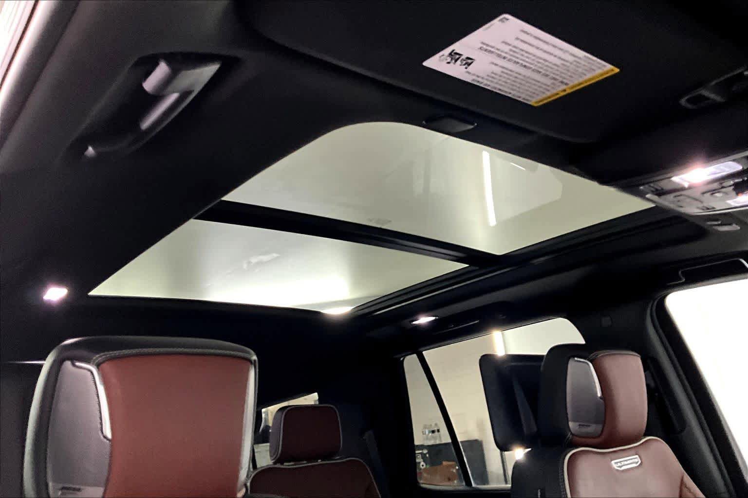 Used 2024 GMC Yukon Denali Ultimate image 14