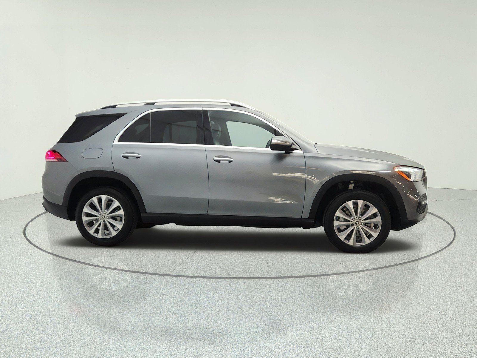 Used 2023 Mercedes-Benz GLE 350 image 4