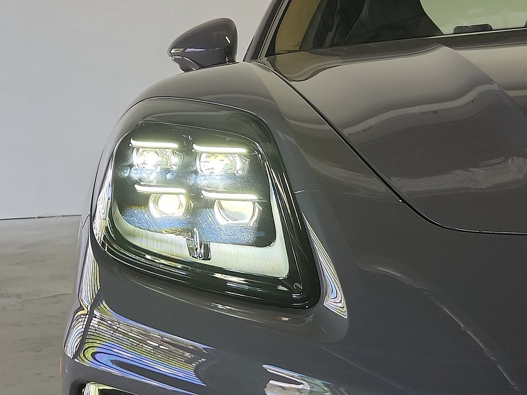New 2026 Porsche Panamera 4 AWD/4WD image 12