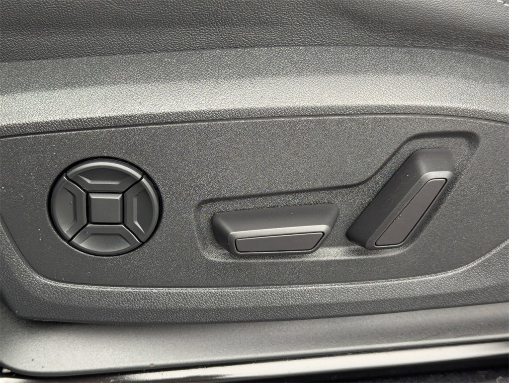 Used 2023 Audi Q4 e-tron Prestige w/ Black Optic Package image 30