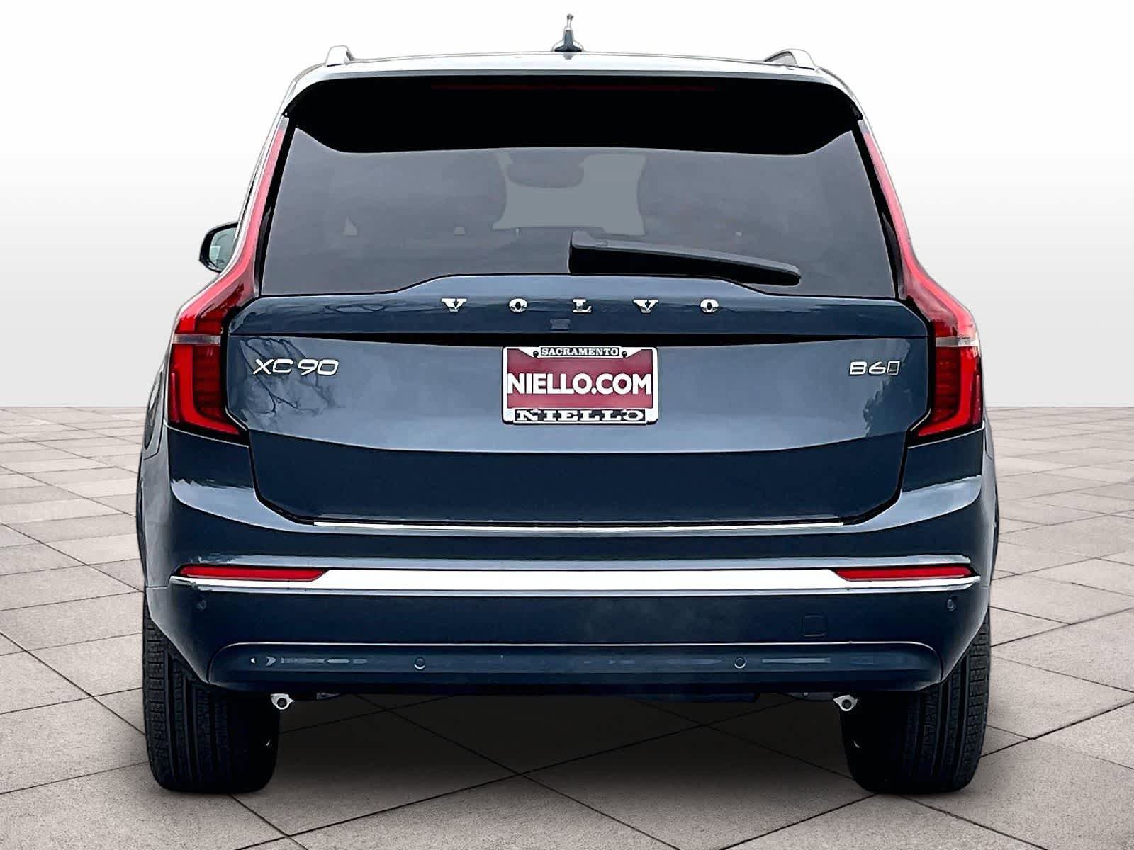 New 2026 Volvo XC90 B6 Plus w/ Protection Package Premier AWD/4WD image 6