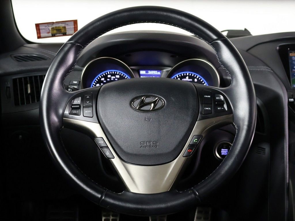 Used 2015 Hyundai Genesis 3.8 RWD image 31