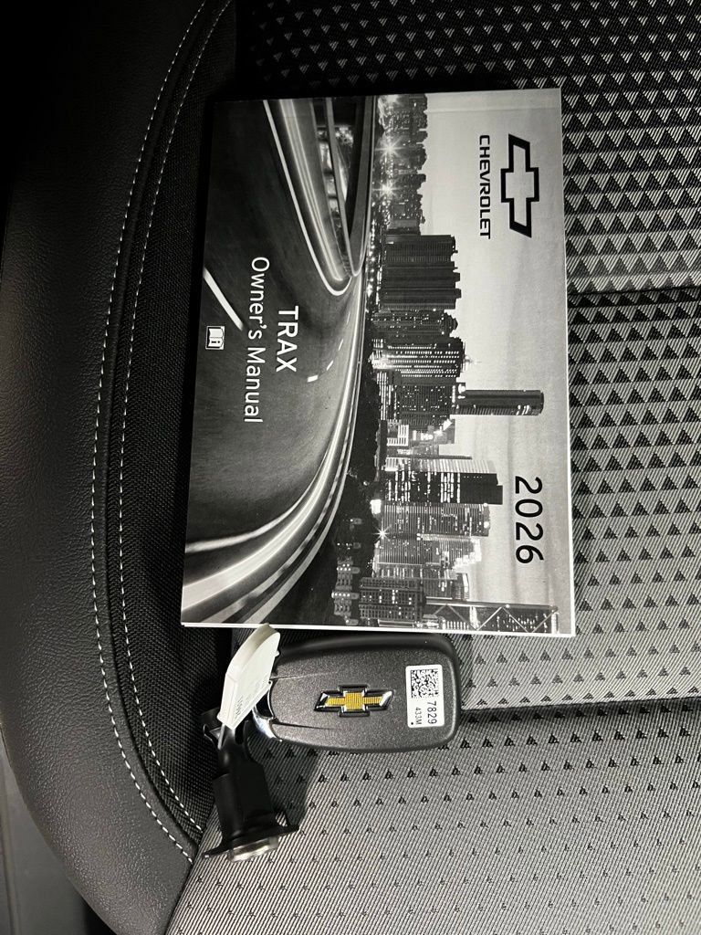New 2026 Chevrolet Trax LT w/ LT Convenience Package FWD image 34