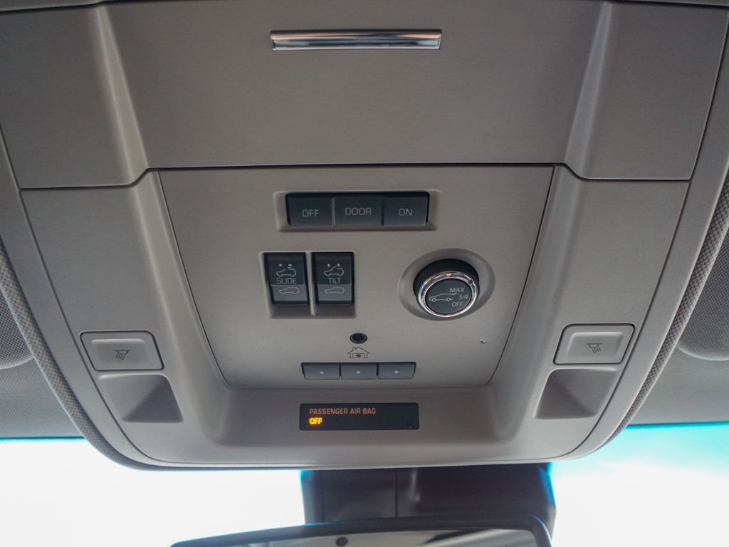 Used 2019 Chevrolet Tahoe LT image 30