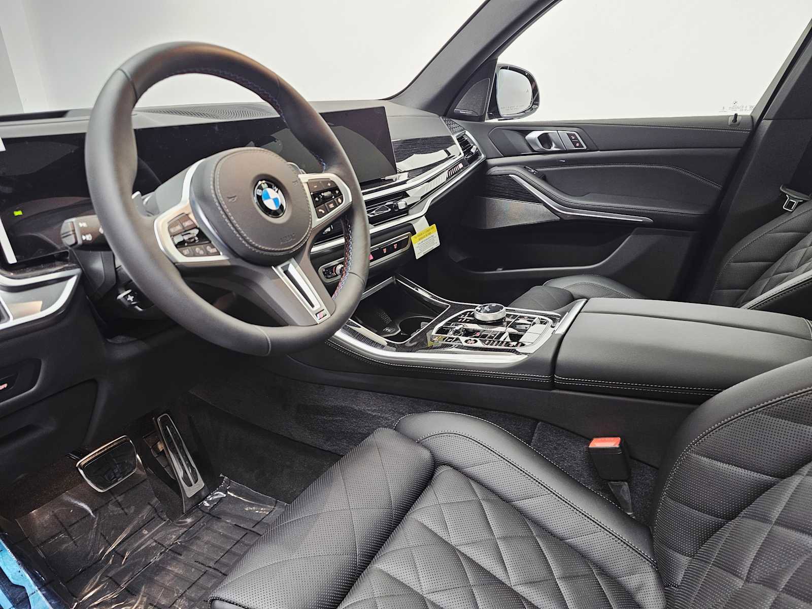 New 2026 BMW X5 M60i image 2