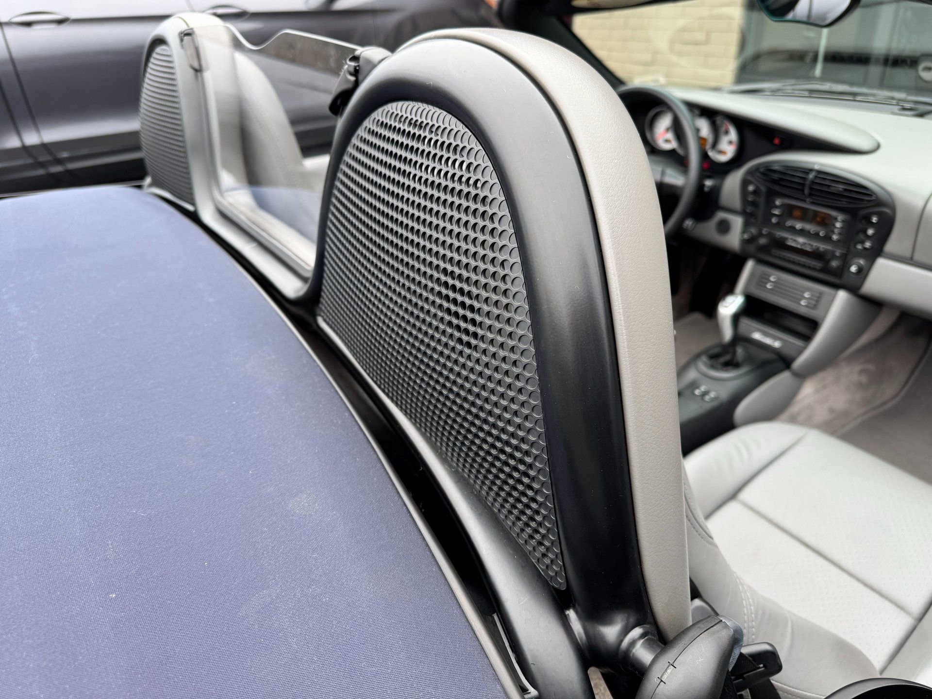 Used 2001 Porsche Boxster S image 24