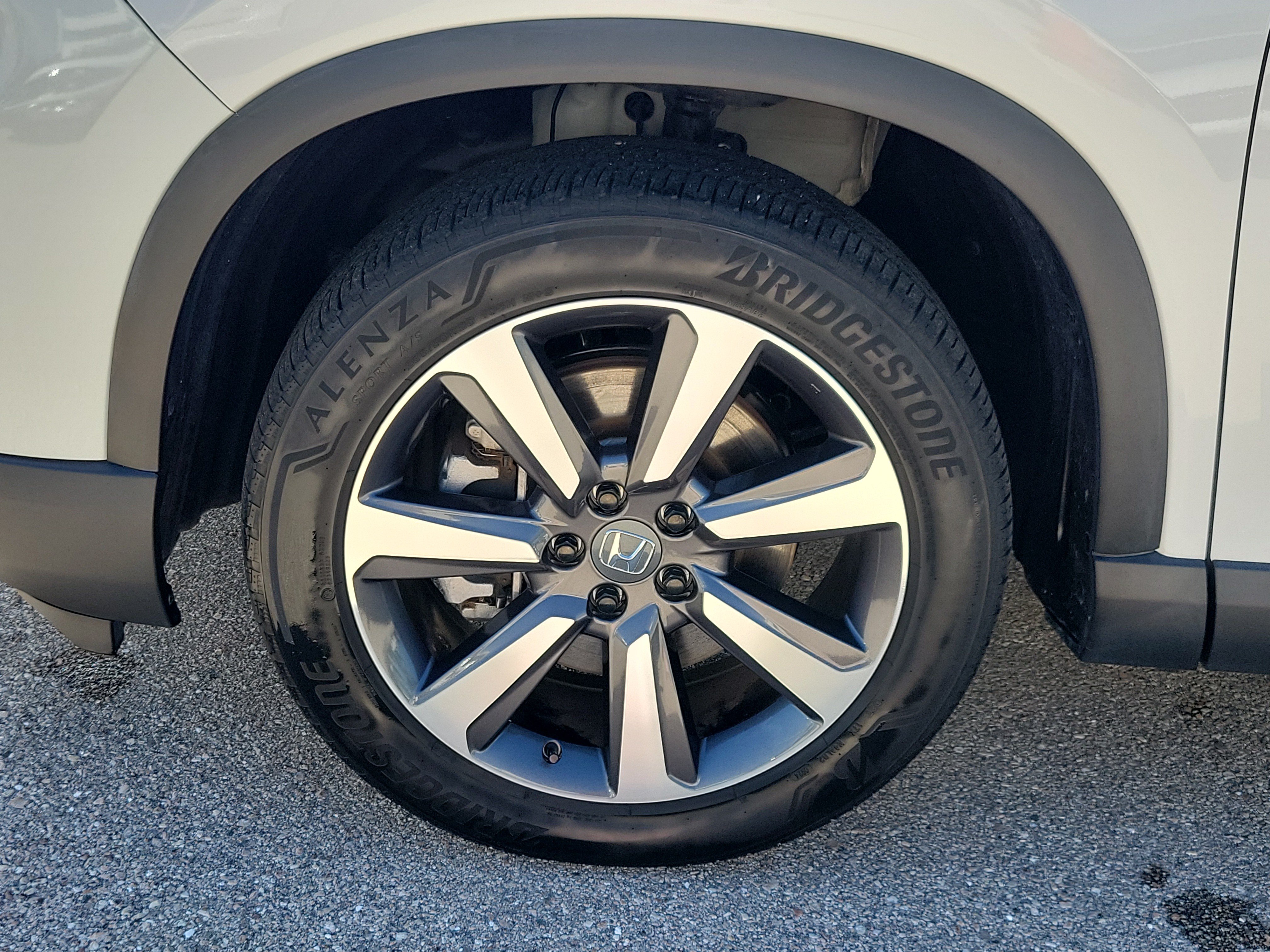 Certified 2025 Honda Pilot Elite image 13