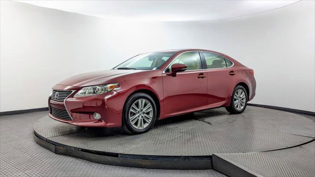 Used 2015 Lexus ES 350 w/ Premium Package FWD image 2