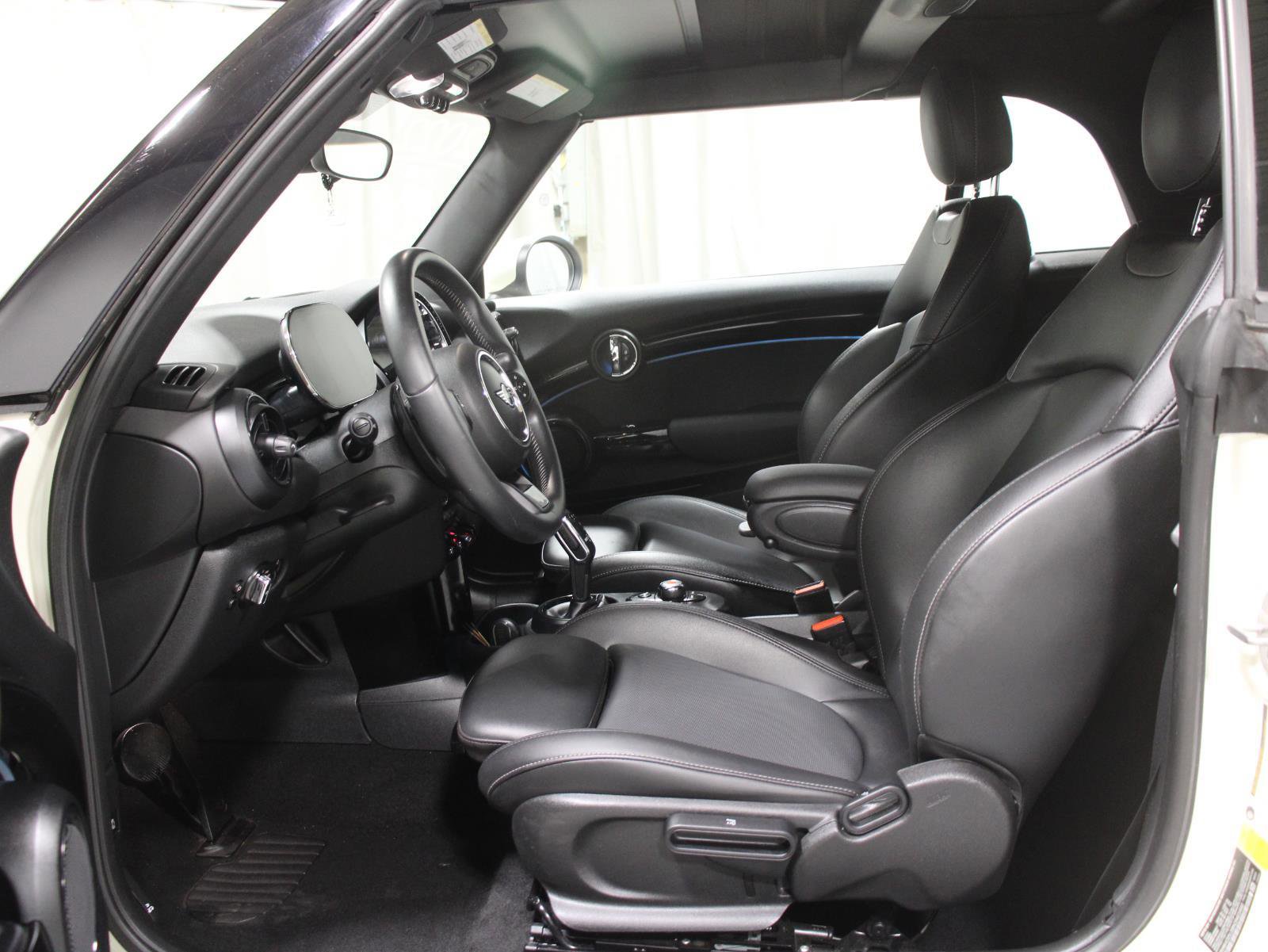 Certified 2022 MINI Cooper S w/ Driver Assistance Package image 19