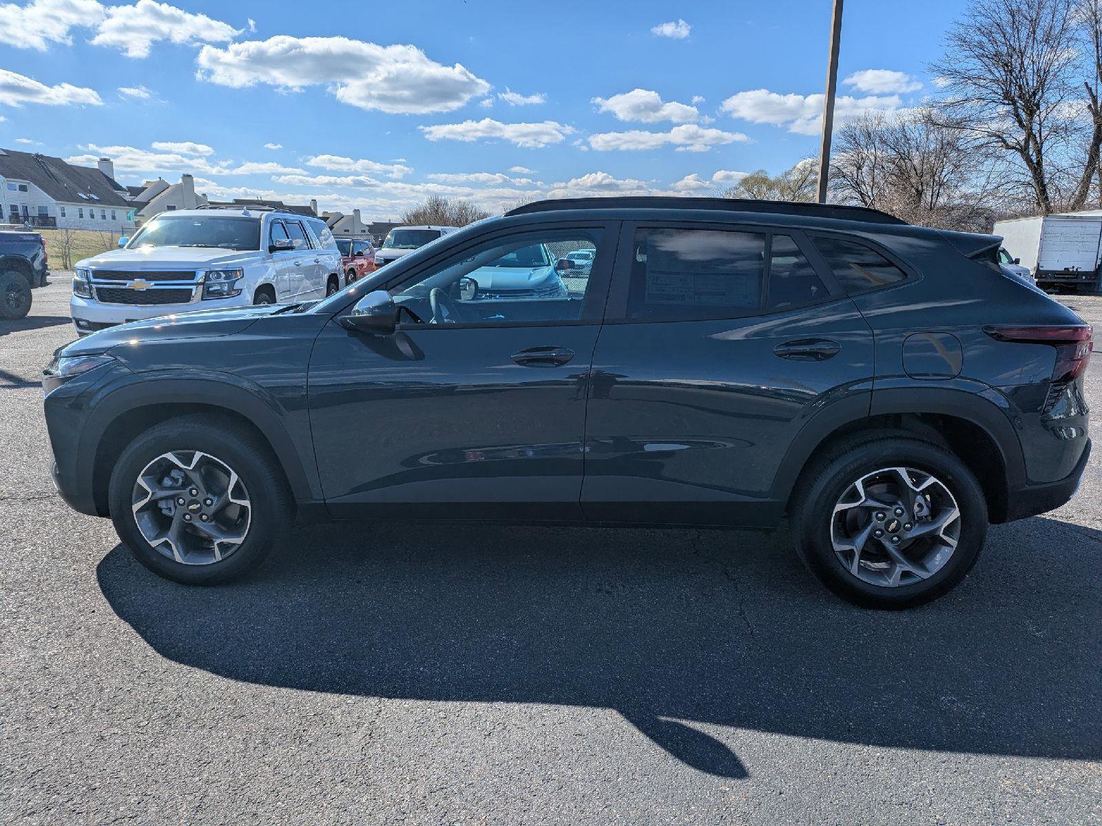 New 2026 Chevrolet Trax LT w/ Sunroof Package image 5