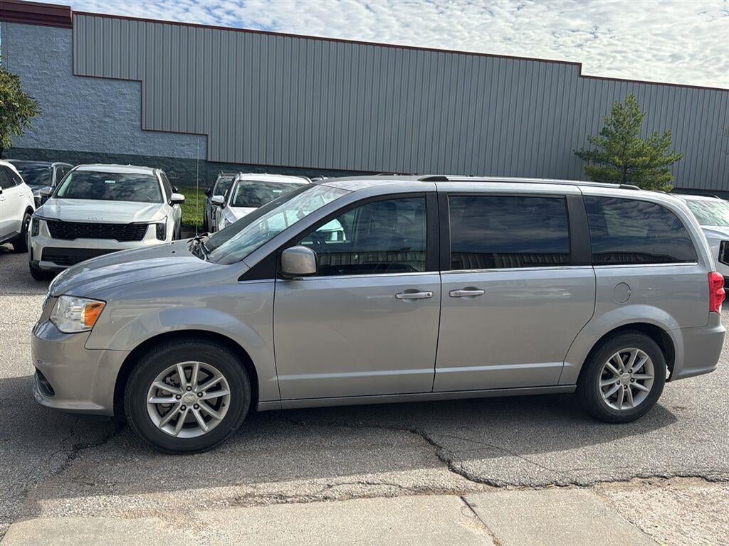Used 2019 Dodge Grand Caravan SXT FWD image 8