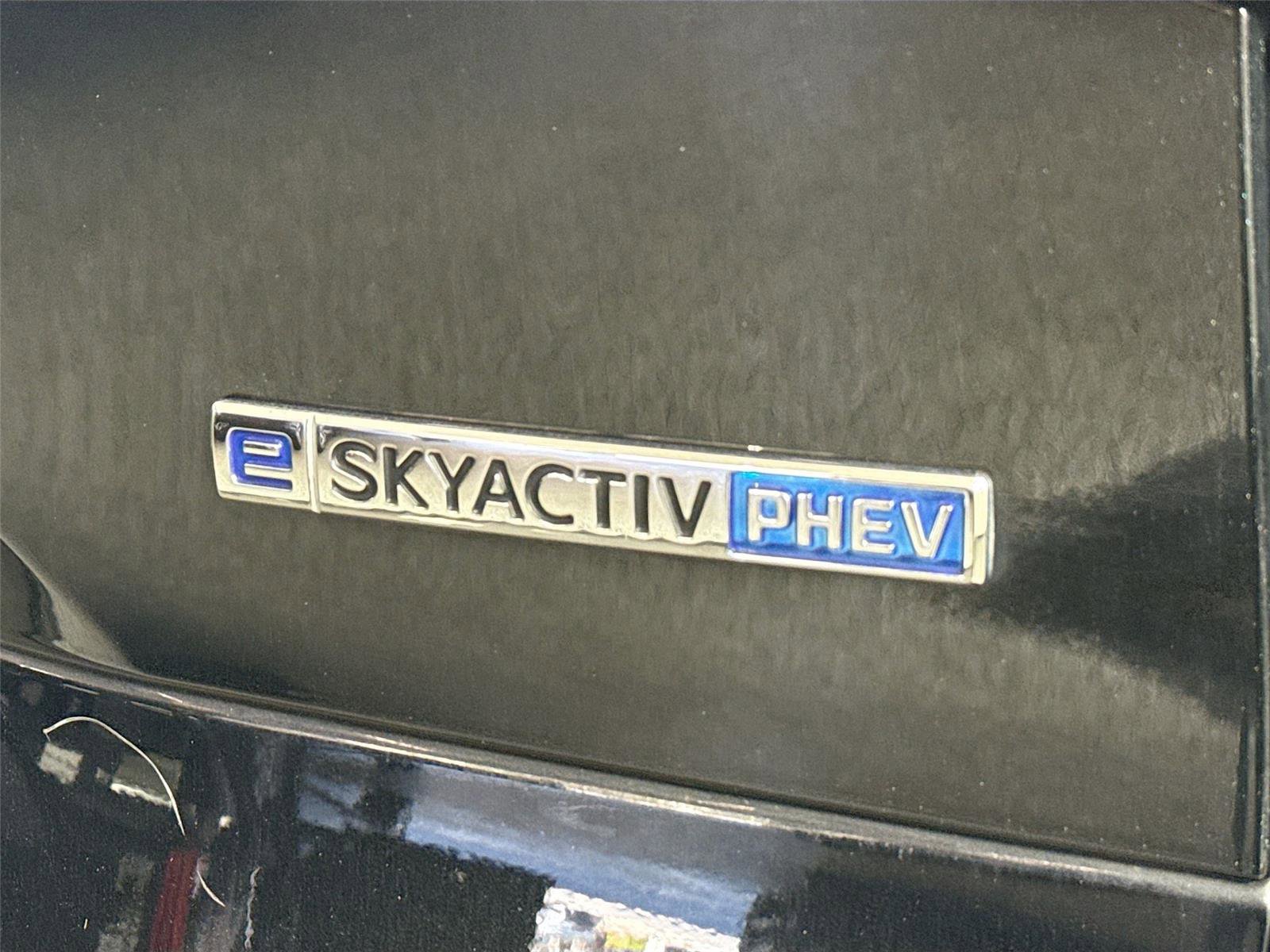 Certified 2024 MAZDA CX-90 Plug-In Hybrid w/ Preferred image 15