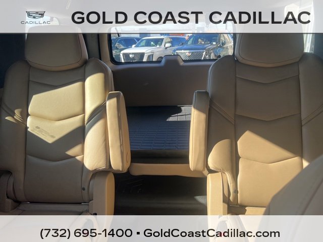 Used 2020 Cadillac Escalade Platinum image 21