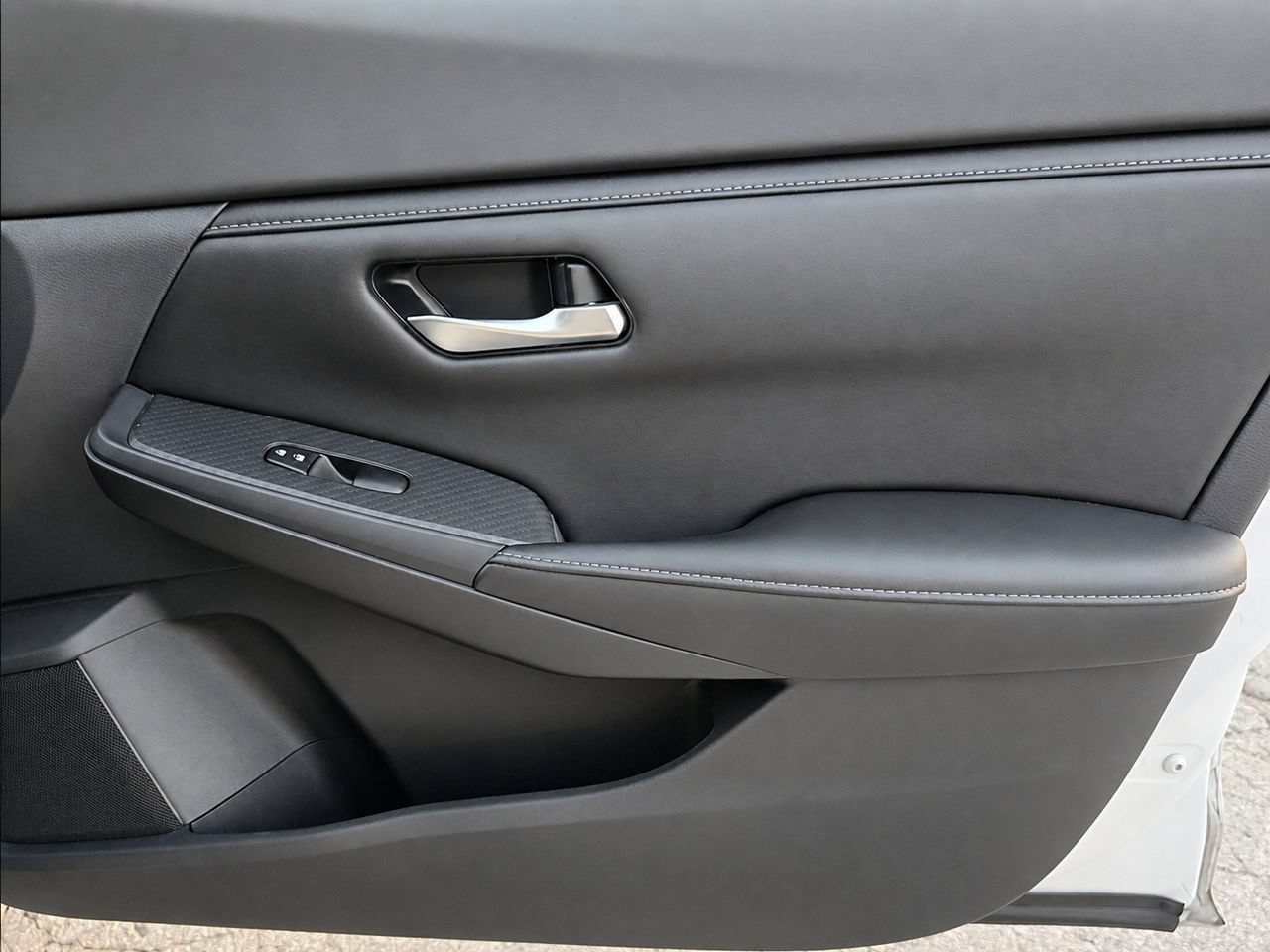 Used 2022 Nissan Sentra SV w/ All-Weather Package FWD image 38