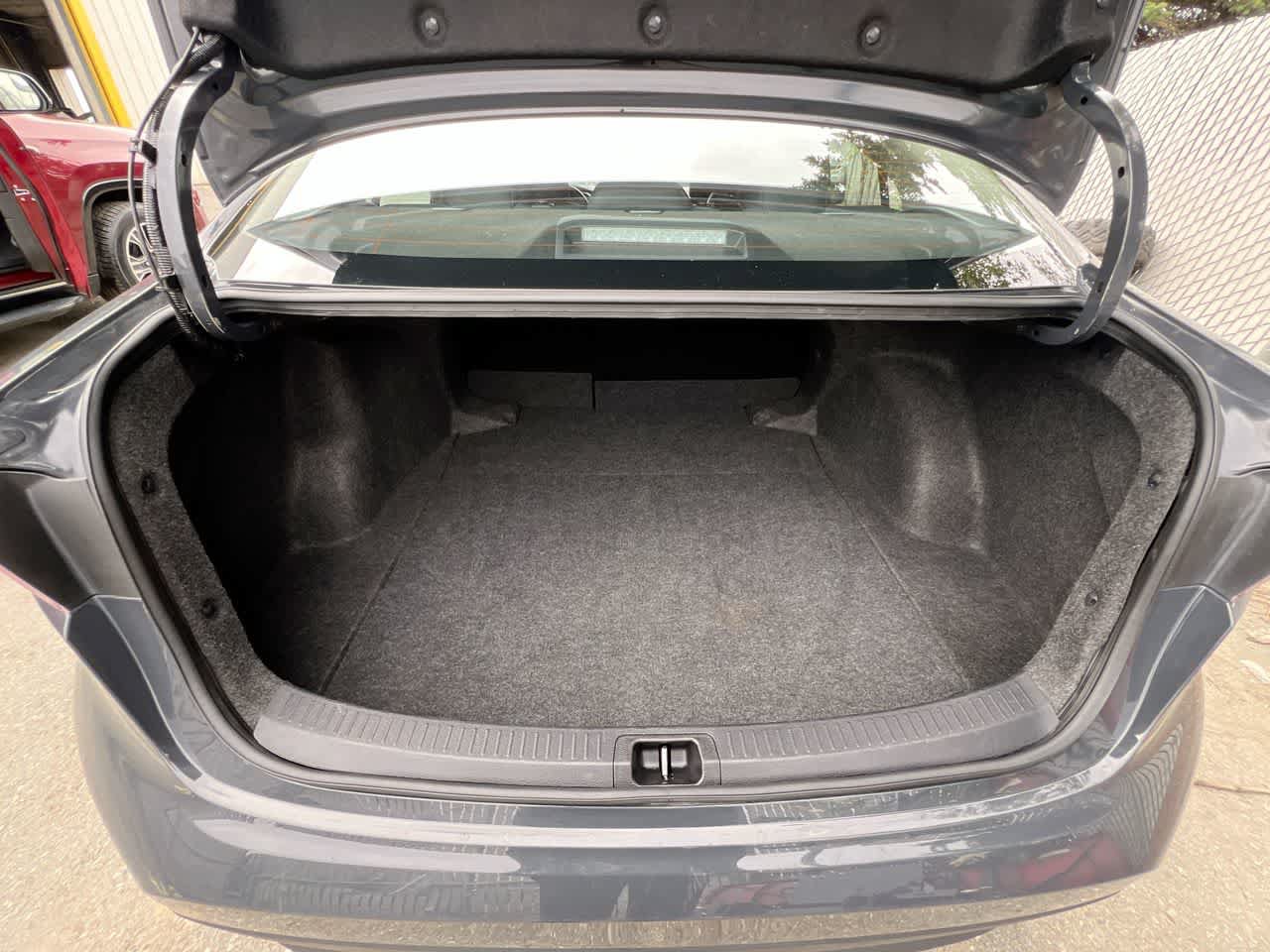 Used 2025 Toyota Corolla LE FWD image 24
