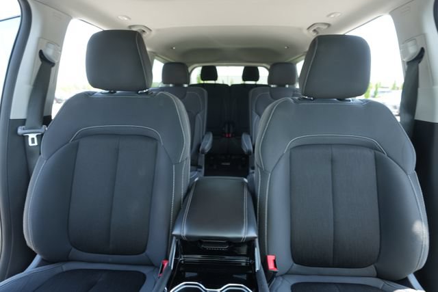Used 2022 Jeep Grand Cherokee L Laredo w/ Luxury Tech Group I AWD/4WD image 42