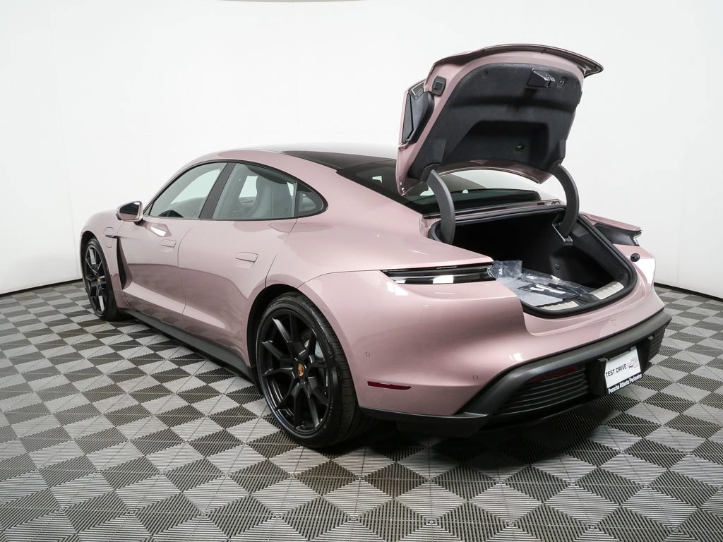 New 2026 Porsche Taycan image 33