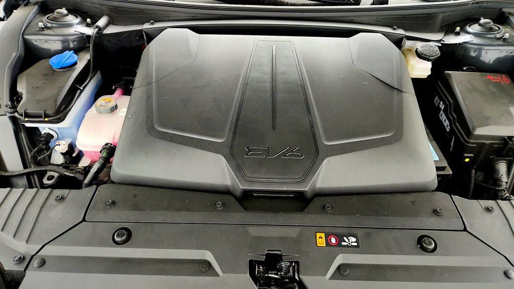 Used 2025 Kia EV6 2WD image 23