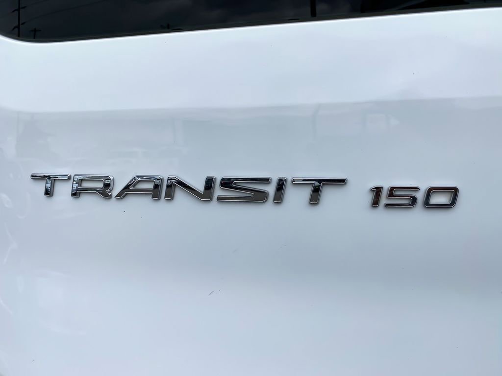Used 2018 Ford Transit 150 XLT image 9