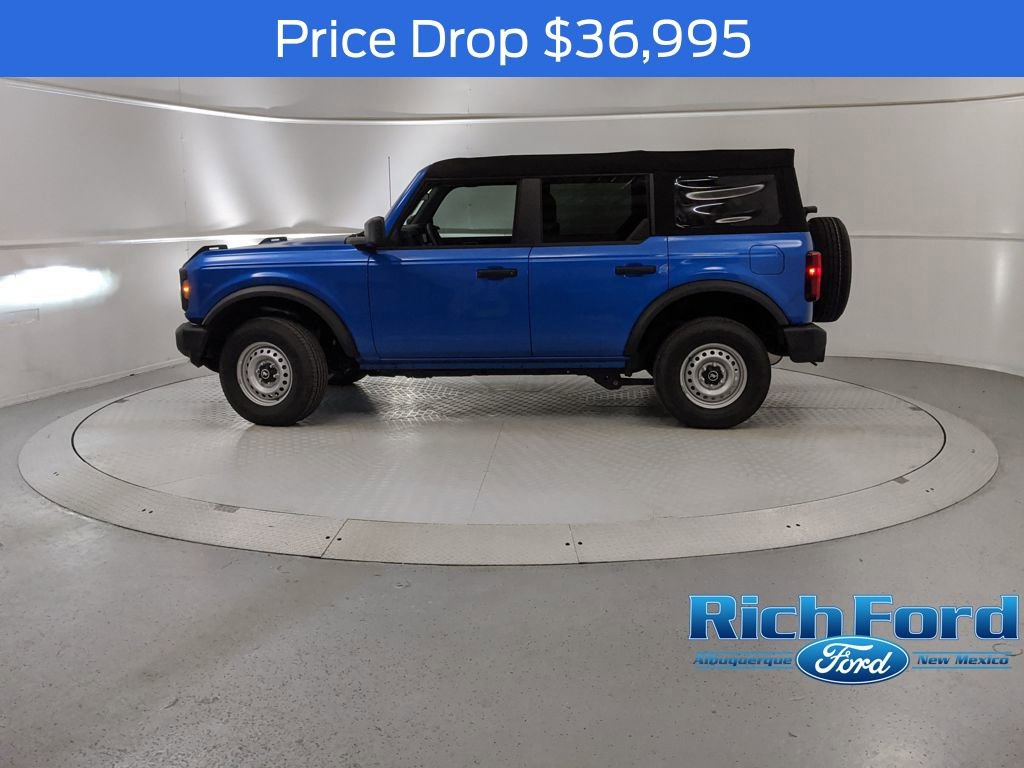 New 2025 Ford Bronco 4-Door image 5