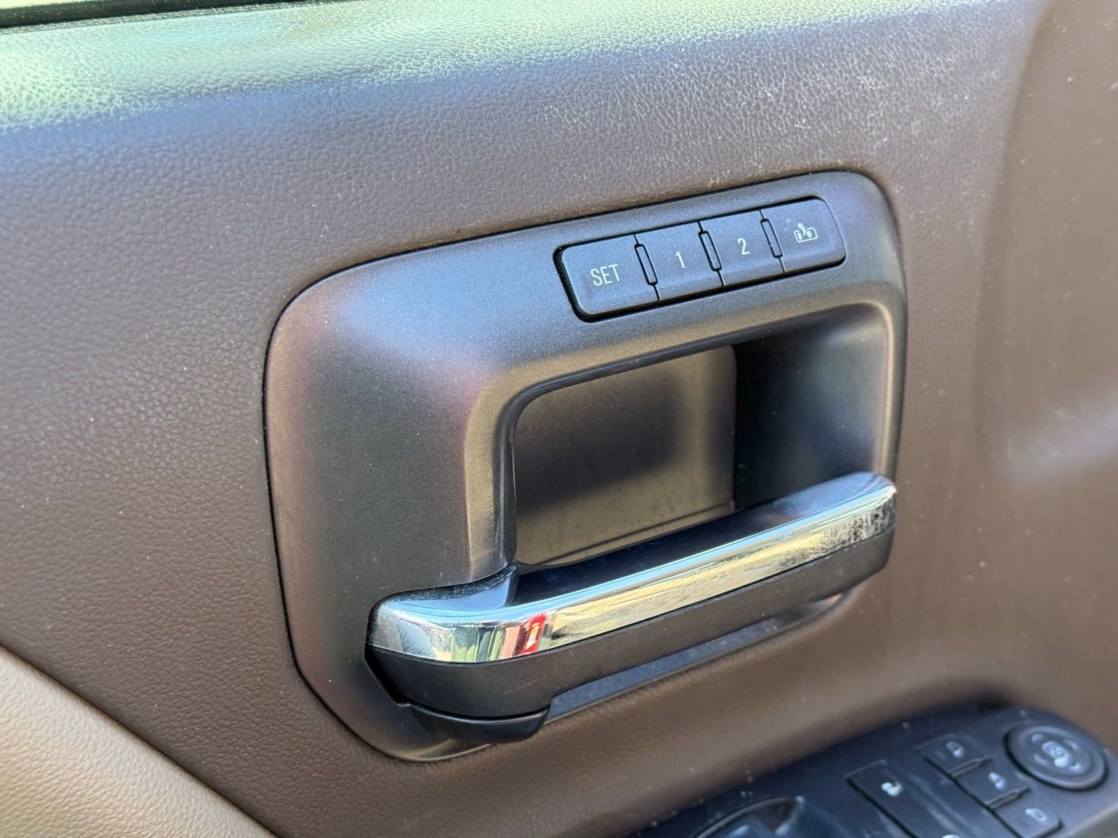 Used 2018 GMC Sierra 2500 SLT w/ Duramax Plus Package image 15