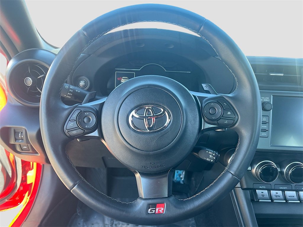 Used 2025 Toyota GR86 Premium image 11
