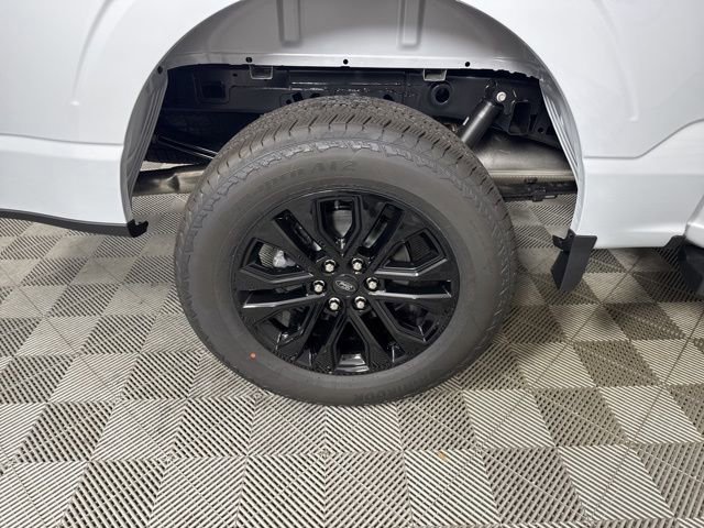 New 2025 Ford F150 Lariat w/ Equipment Group 501A Mid image 28