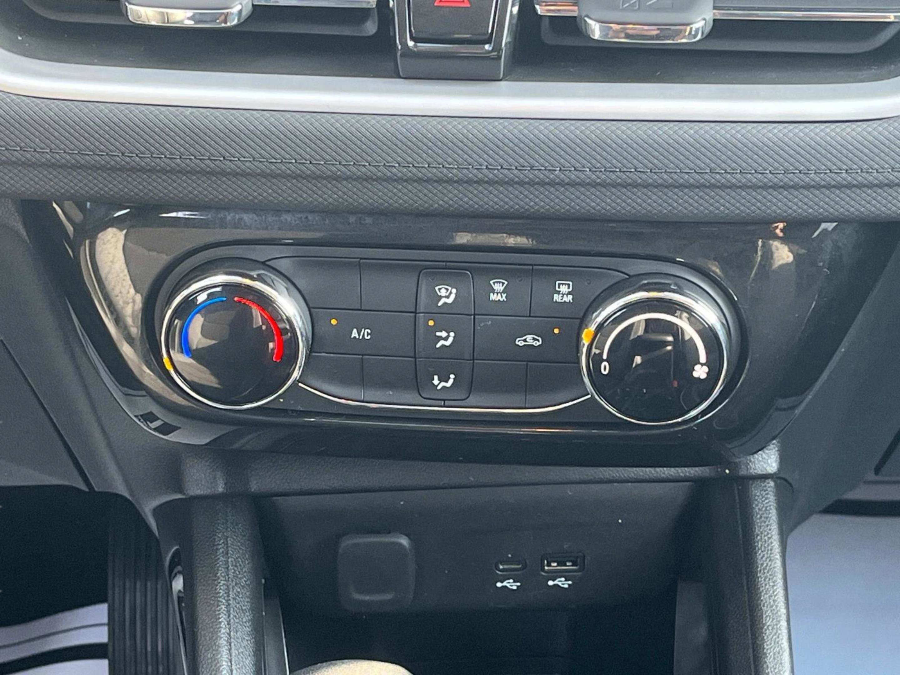 Used 2025 Chevrolet TrailBlazer LT image 12