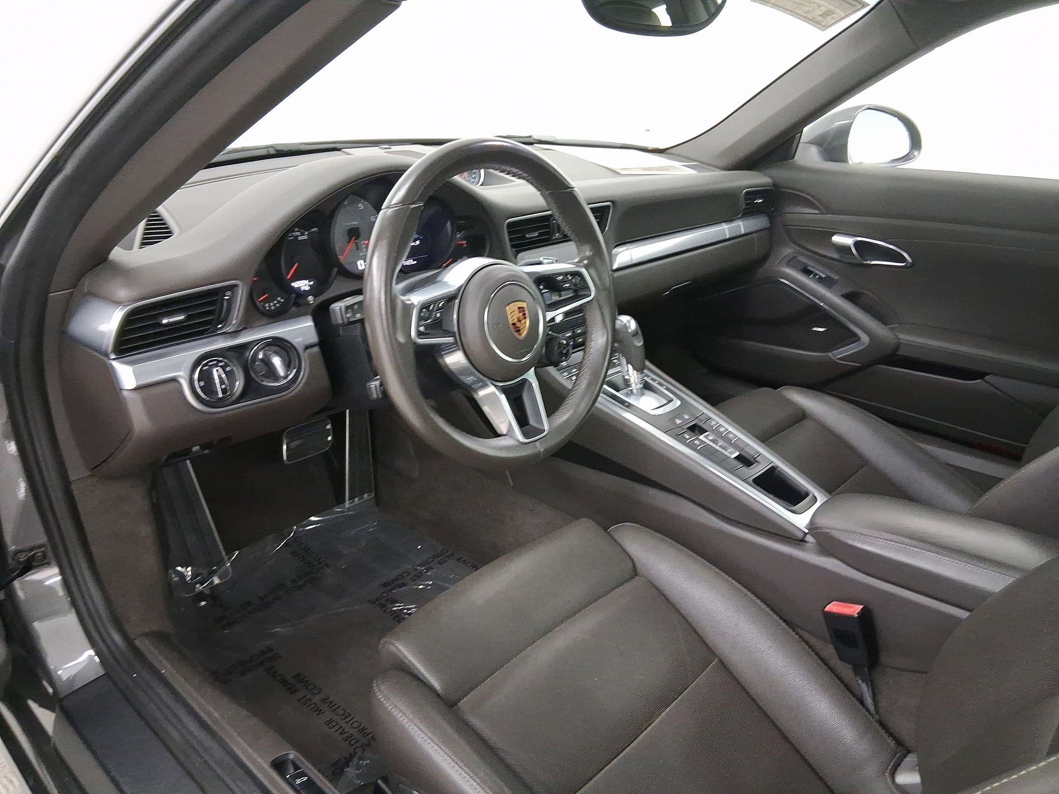 Certified 2017 Porsche 911 Carrera S image 4