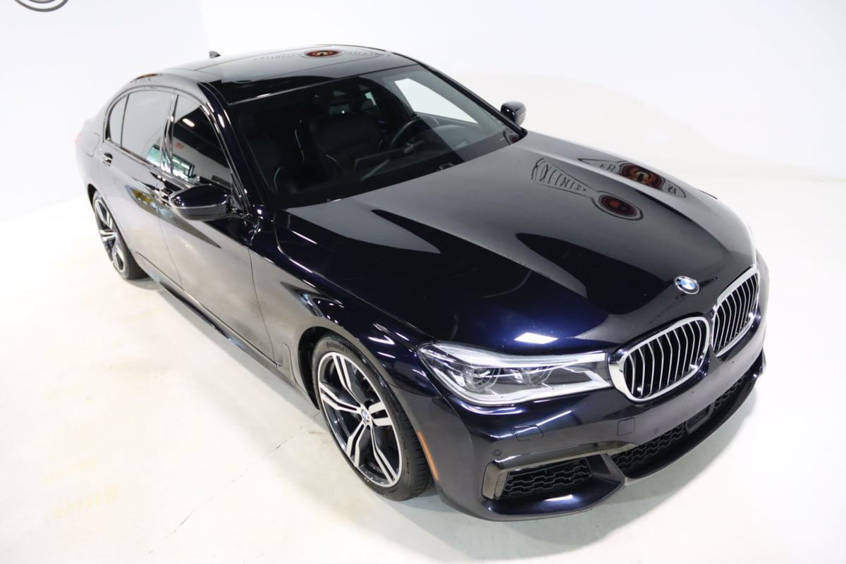 Used 2019 BMW 750i RWD image 25