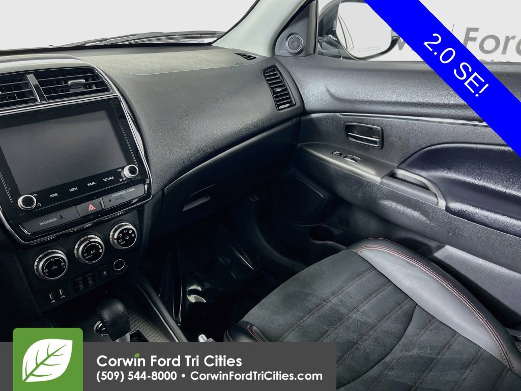 Used 2025 Mitsubishi Outlander Sport SE AWD/4WD image 25