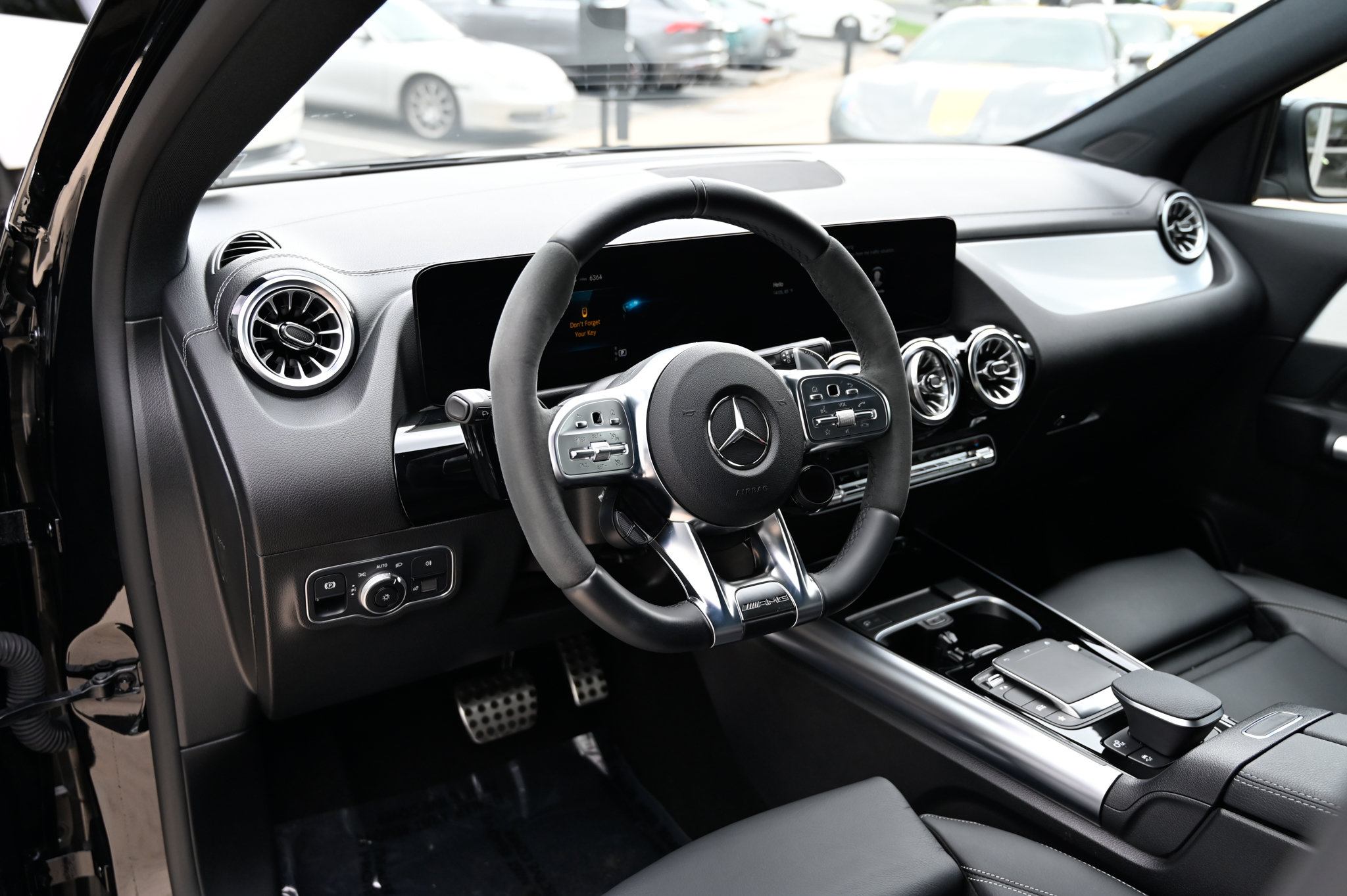 Used 2023 Mercedes-Benz GLA 35 AMG 4MATIC image 16