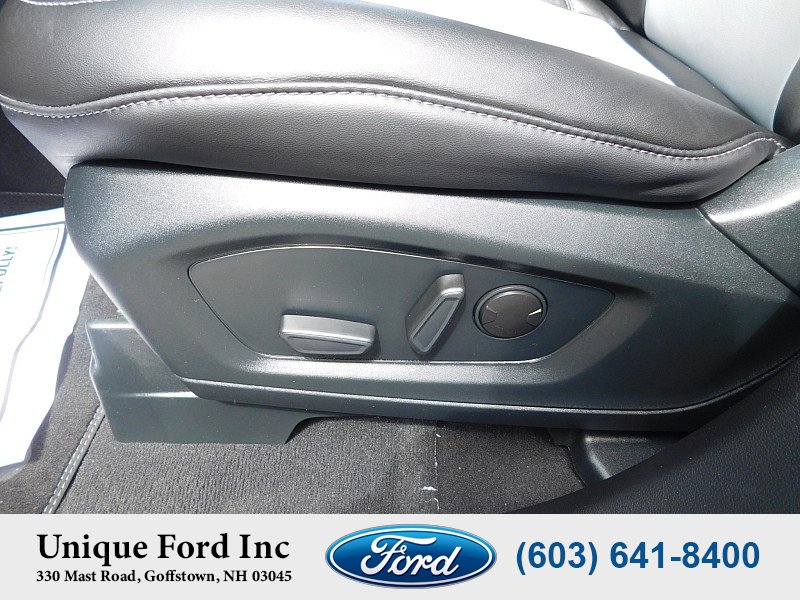 Used 2023 Ford Explorer XLT w/ Equipment Group 202A AWD/4WD image 13