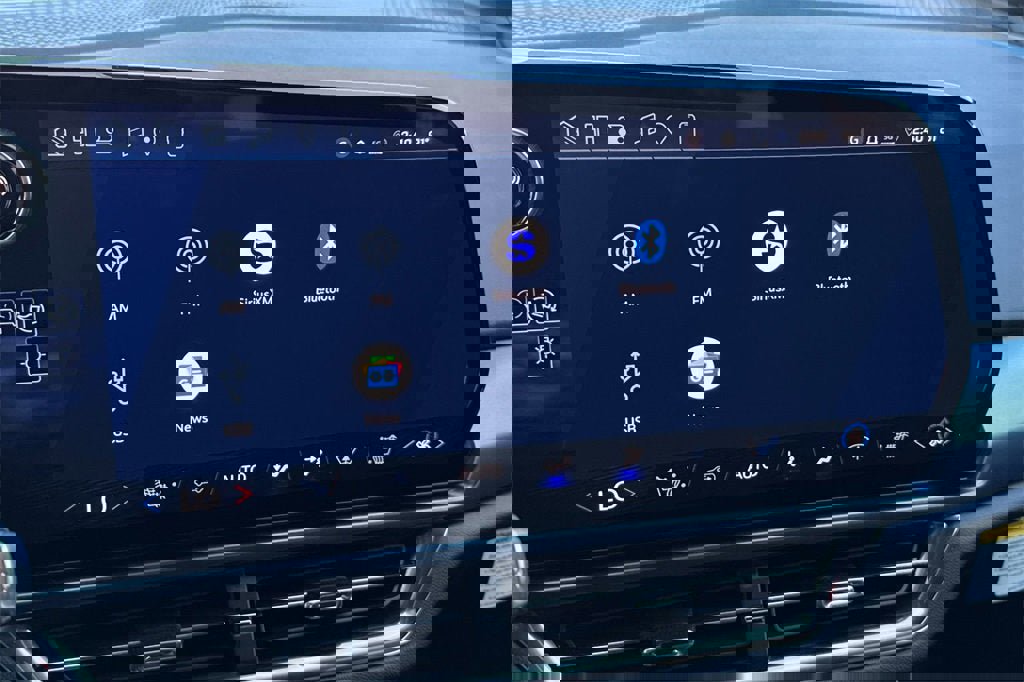 New 2026 Chevrolet Equinox EV LT image 18